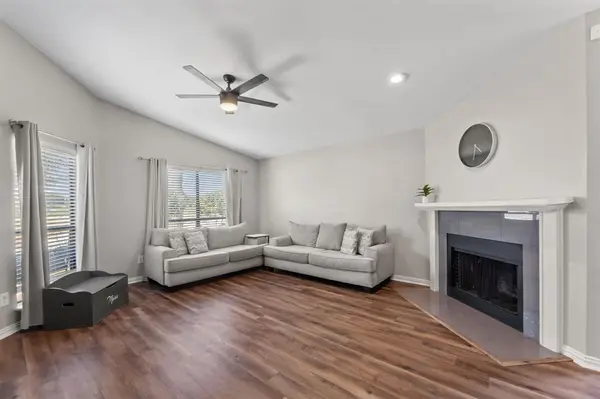 4212 N Staghorn Circle, Fort Worth, TX 76137