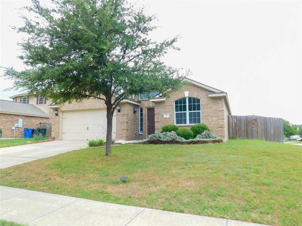 101 Kincaid Drive, Sanger, TX 76266