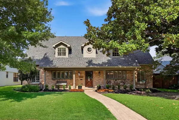 9677 Crestedge Drive, Dallas, TX 75238