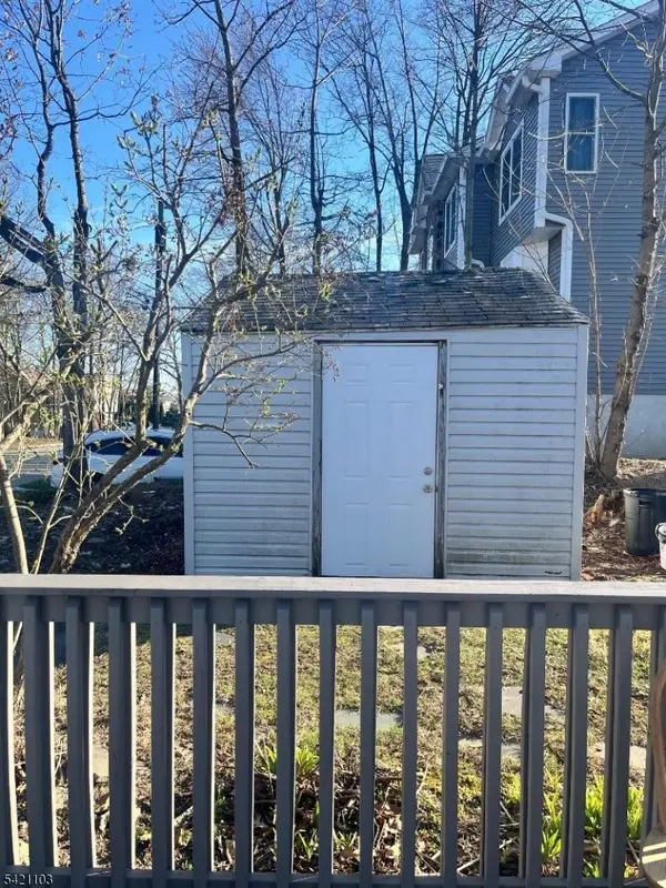 145 Hiawatha Blvd, Parsippany-troy Hills Twp., NJ 07034