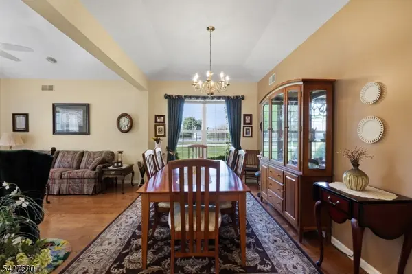 20 Ascot Dr, White Twp., NJ 07823