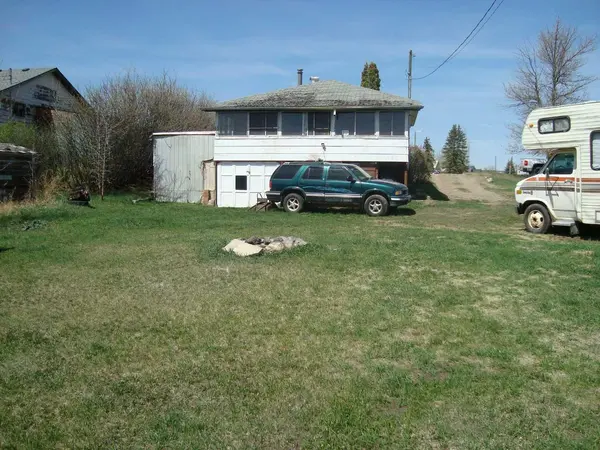 197 First AVE, Trochu, AB T0M 2C0