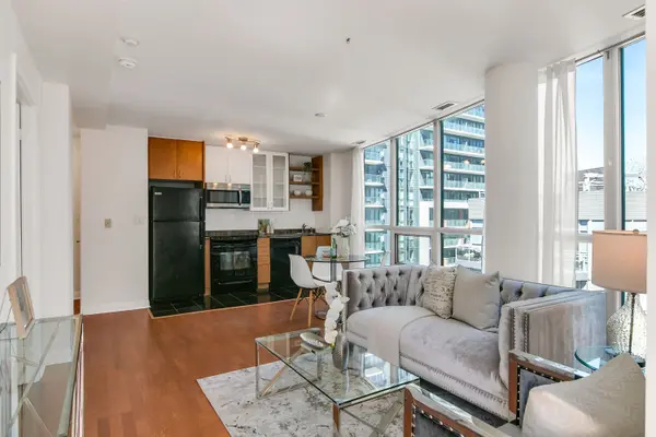 600 Fleet ST #727, Toronto C01, ON M5V 1B7