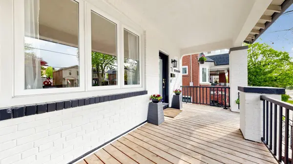 70 Cranbrooke AVE, Toronto C04, ON M5M 1M4