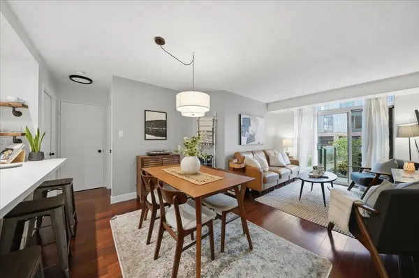 70 Mill ST #302, Toronto C08, ON M5A 4R1