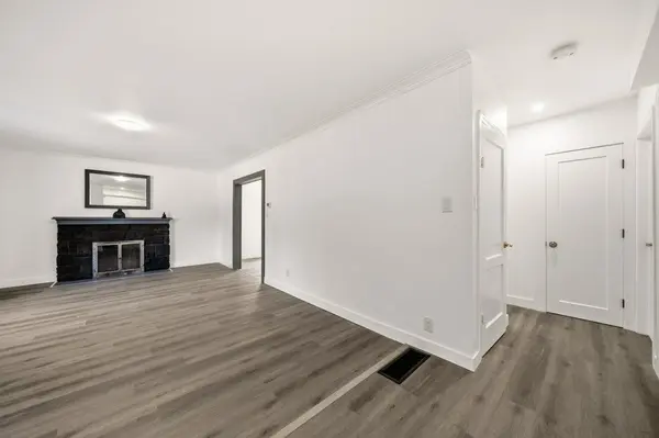 124 Scarboro CRES, Toronto E08, ON M1M 2J4