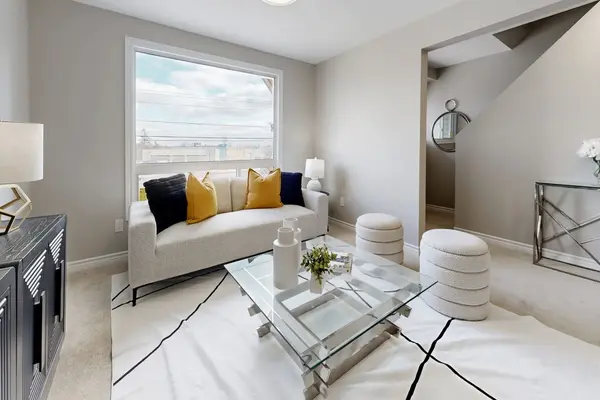 33 Celeste DR #14, Toronto E10, ON M1E 2V2