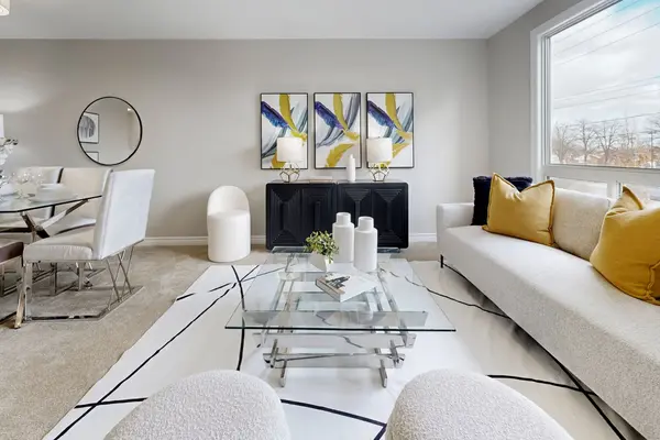 33 Celeste DR #14, Toronto E10, ON M1E 2V2
