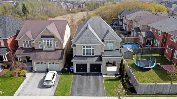 61 Tigertail CRES, Bradford West Gwillimbury, ON L3Z 0M3