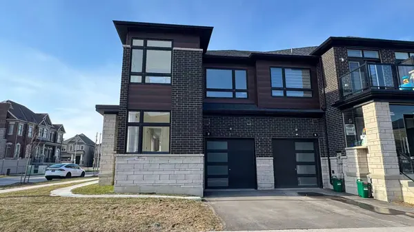 2 Hercules Club DR, Richmond Hill, ON L4E 1K6