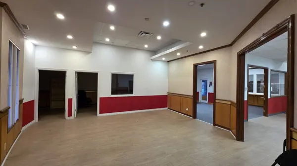 371 Alden RD, Markham, ON L3R 3L4