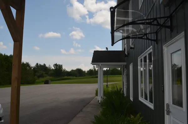 213 Horseshoe Valley RD E #3, Oro-medonte, ON L0K 1E0