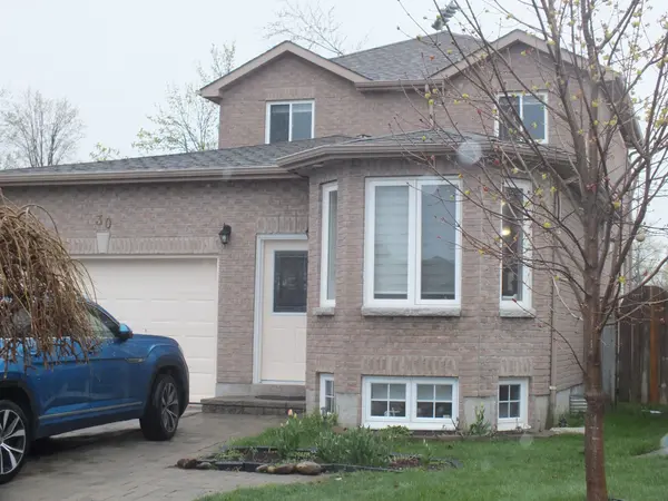 30 BRIGHTON RD, Barrie, ON L4M 6S4
