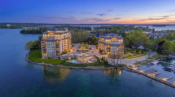 80 Orchard Point RD #402, Orillia, ON L3V 1C6