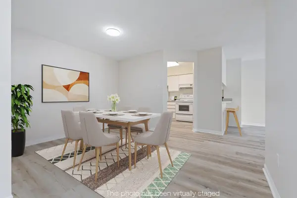 10 Laurelcrest ST #104, Brampton, ON L6S 5Y3