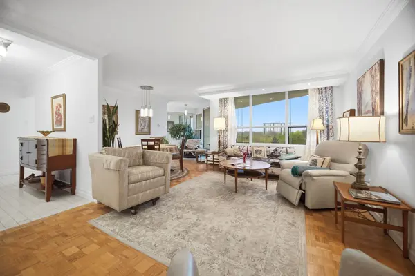 335 Mill RD #903, Toronto W08, ON M9C 1Y6