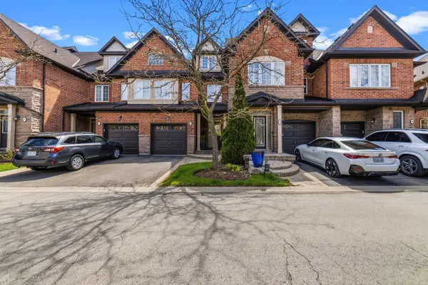 300 Ravineview WAY #16, Oakville, ON L6H 7J1