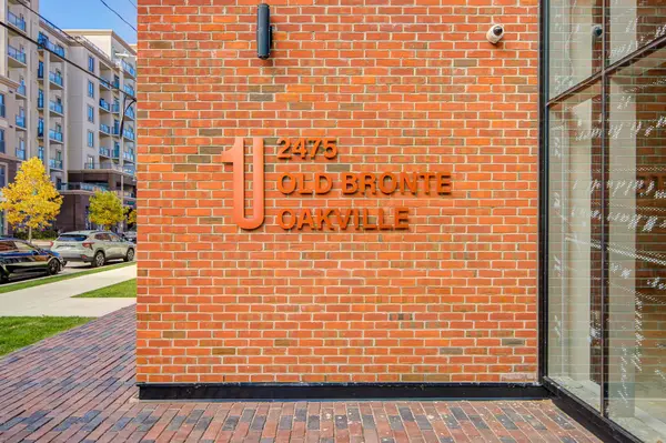 2475 Old Bronte RD #804, Oakville, ON L6M 5S7