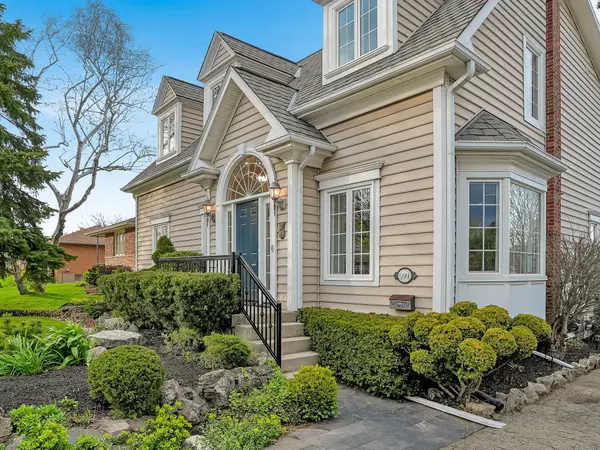 599 Cumberland AVE, Burlington, ON L7N 2X4