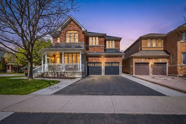 75 Bluffwood CRES, Brampton, ON L6P 2A8