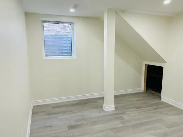 35 Brixham LN #BASEMENT UNIT, Brampton, ON L7A 5K2