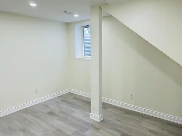 35 Brixham LN #BASEMENT UNIT, Brampton, ON L7A 5K2