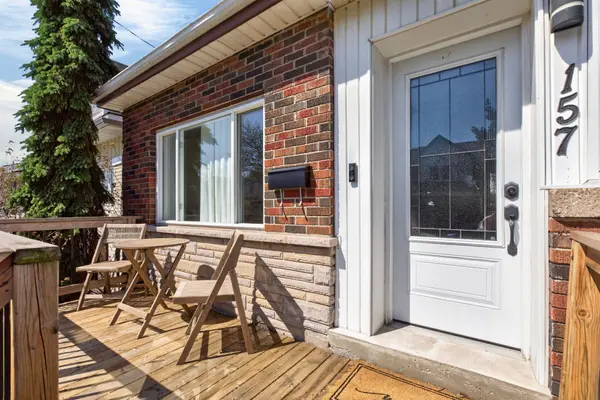 157 Cameron AVE N, Hamilton, ON L8H 4Z4
