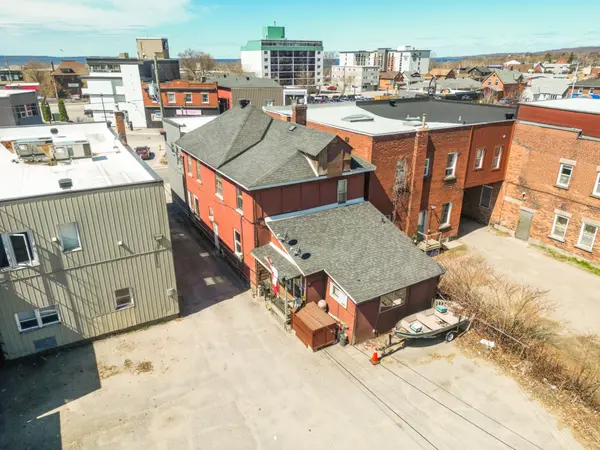 340 Mcintyre ST W, North Bay, ON P1B 2Z1