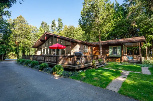 66 HARPUR DR, Northern Bruce Peninsula, ON N0H 2R0