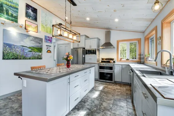 1404 Hybla RD, Hastings Highlands, ON K0L 1C0