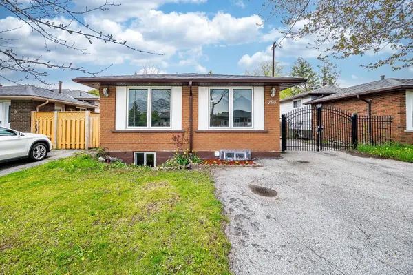 794 Stone Church RD E, Hamilton, ON L8W 1A8