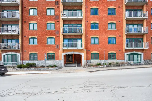 2 Bay ST #202, Kingston, ON K7K 6T7