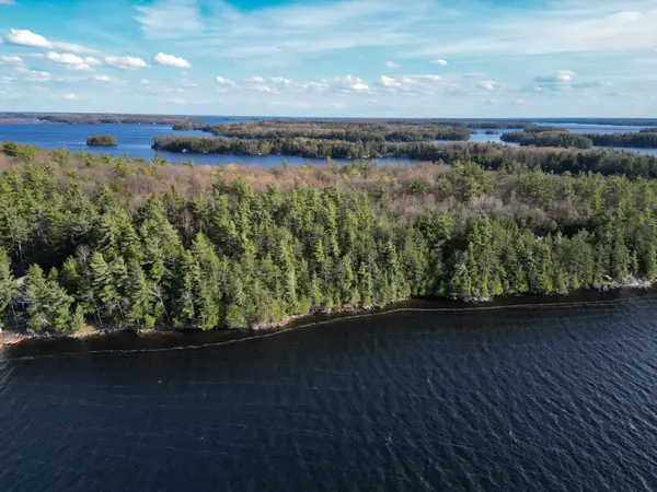 Pine (57 Island M81) IS, Muskoka Lakes, ON P1L 1W8