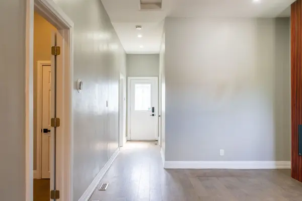 97 Emerald ST N, Hamilton, ON L8L 5K5