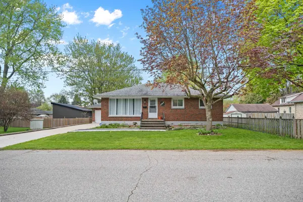 282 Mary ST, West Elgin, ON N0L 2P0