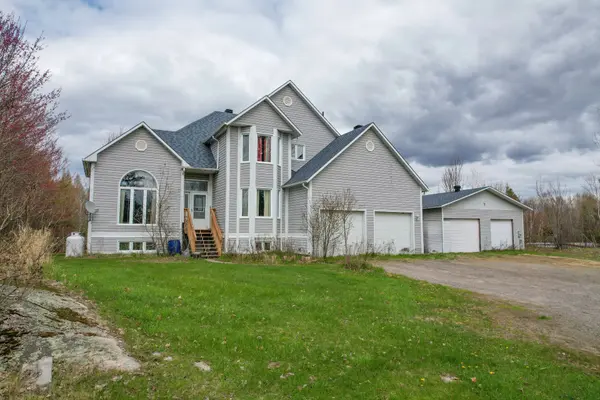879 Callander Bay DR, Callander, ON P0H 1H0