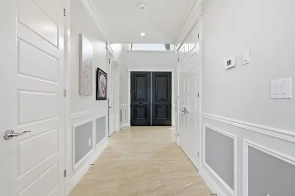 30 Augustus CT, Lasalle, ON N9H 0G6