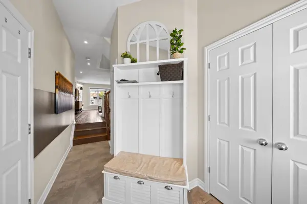 107 Mancini WAY, Barrhaven, ON K2J 5X3