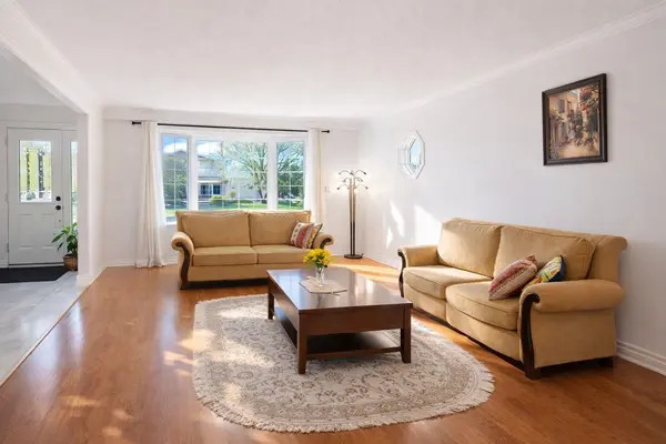 29 TAJ CT, Hunt Club - South Keys And Area, ON K1G 5K7