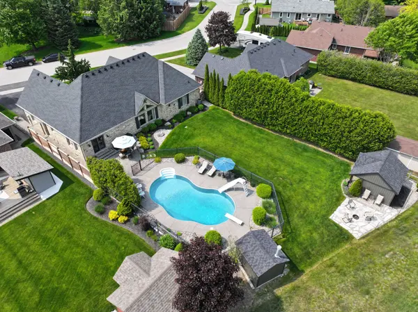 7 OTTERVIEW DR, Norwich, ON N0J 1R0