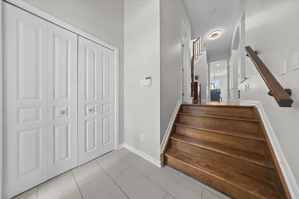 220 Harthill WAY, Barrhaven, ON K2J 0P2