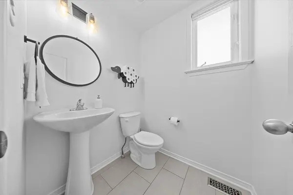 220 Harthill WAY, Barrhaven, ON K2J 0P2