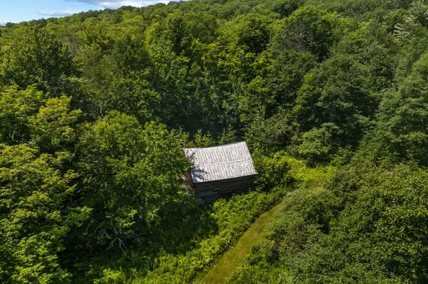 3432 Siberia RD, Hastings Highlands, ON K0J 1L0