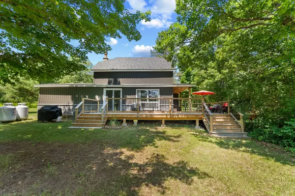 3432 Siberia RD, Hastings Highlands, ON K0J 1L0