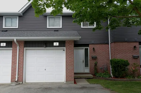 131 Bonaventure DR #2, London East, ON N5V 4H8