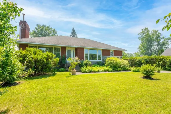 3654 Navan RD, Orleans - Convent Glen And Area, ON K4B 1H9
