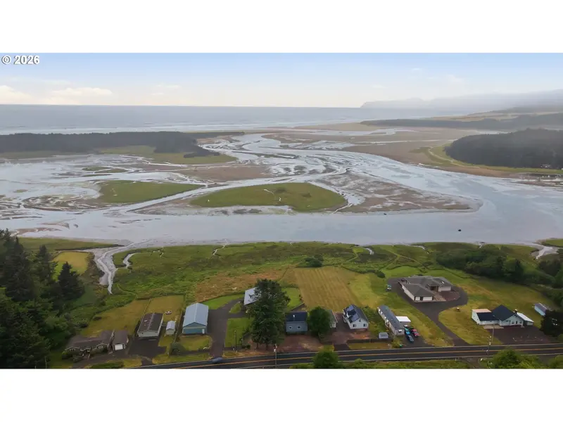 26230 SANDLAKE RD, Cloverdale, OR 97112