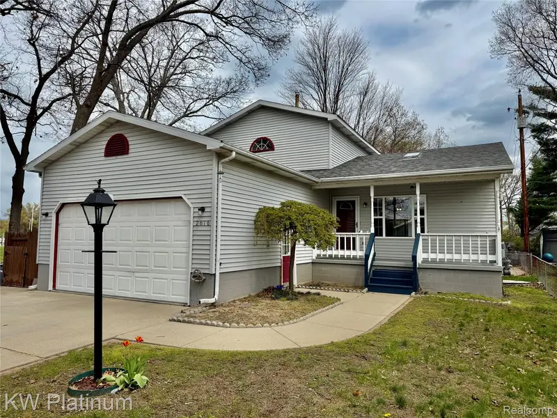 2616 21st AVE, Port Huron, MI 48060