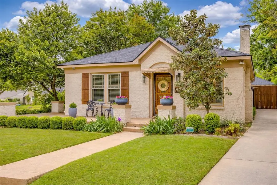 4101 El Campo Avenue, Fort Worth, TX 76107