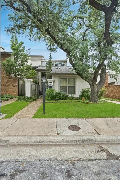9319 Chimney Corner Lane, Dallas, TX 75243